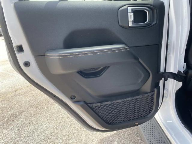 2024 Jeep Wrangler 4-Door Sahara 4x4