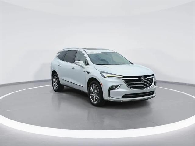 2023 Buick Enclave Essence AWD
