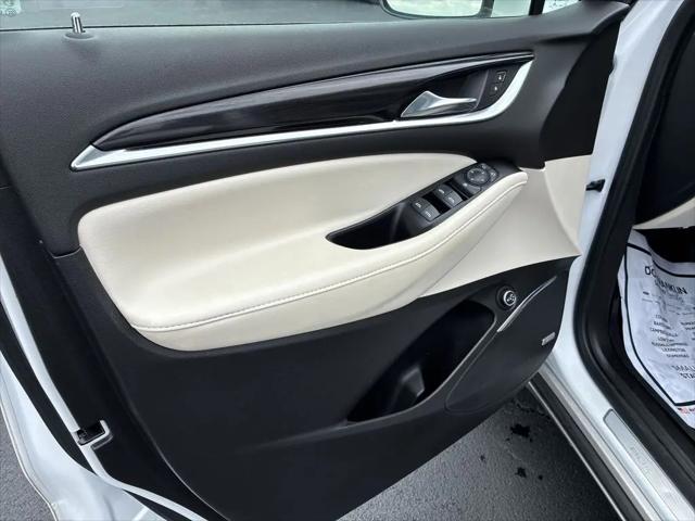 2023 Buick Enclave Essence AWD