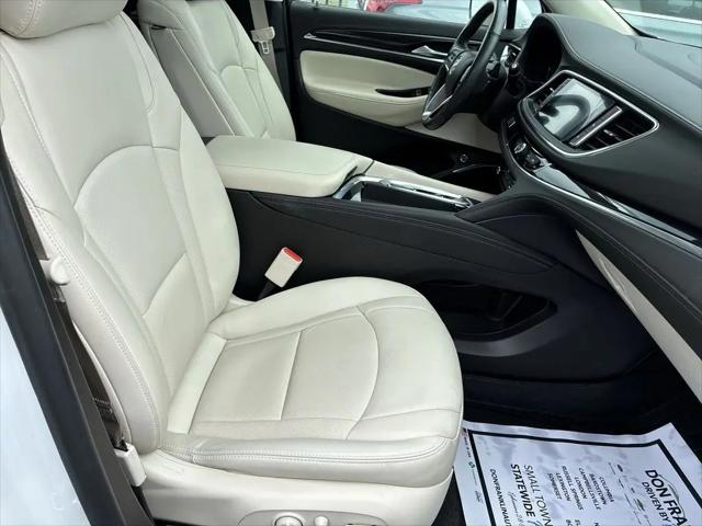 2023 Buick Enclave Essence AWD