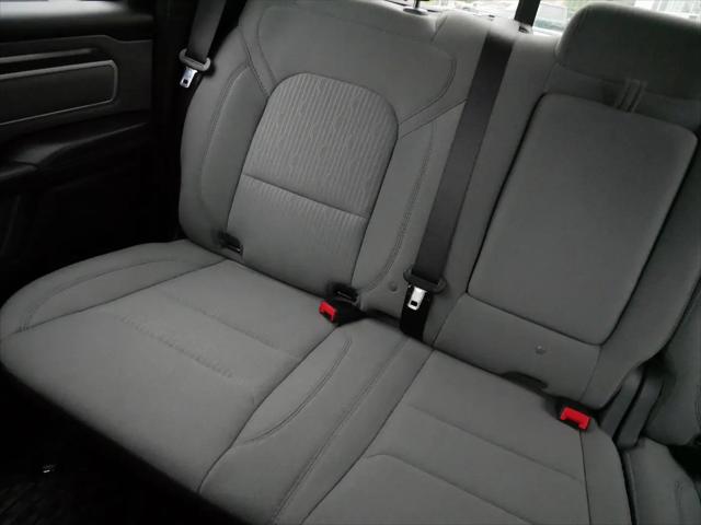 2022 Ram 1500 Big Horn Crew Cab 4x4 5'7" Box