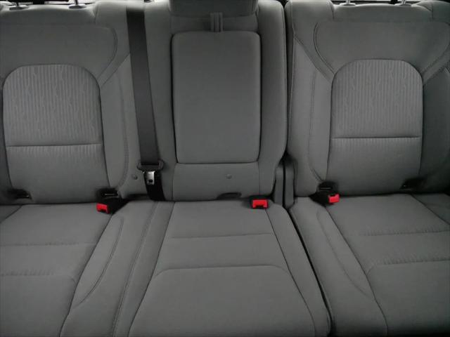 2022 Ram 1500 Big Horn Crew Cab 4x4 5'7" Box