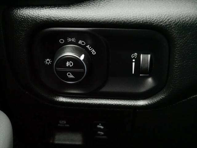 2022 Ram 1500 Big Horn Crew Cab 4x4 5'7" Box