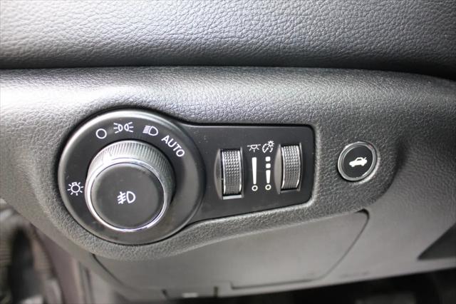 2016 Chrysler 200 S