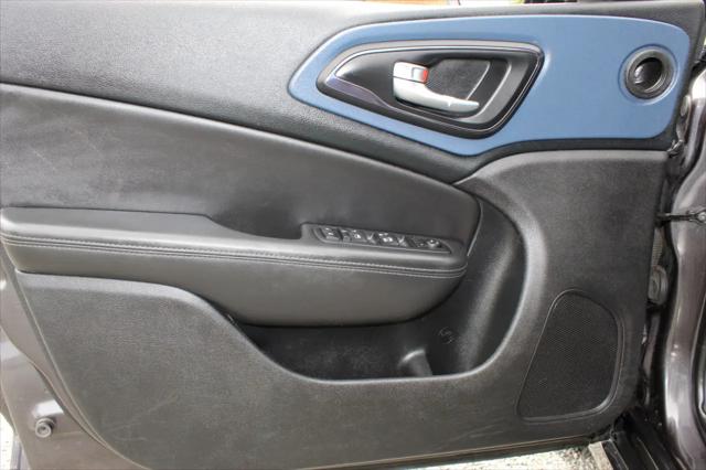 2016 Chrysler 200 S