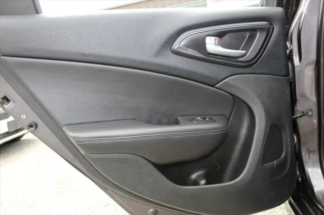 2016 Chrysler 200 S