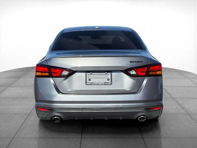 2023 Nissan Altima SL FWD