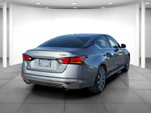 2023 Nissan Altima SL FWD