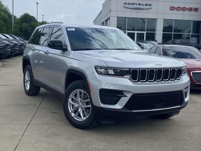 2026 Jeep Grand Cherokee Laredo 4x2