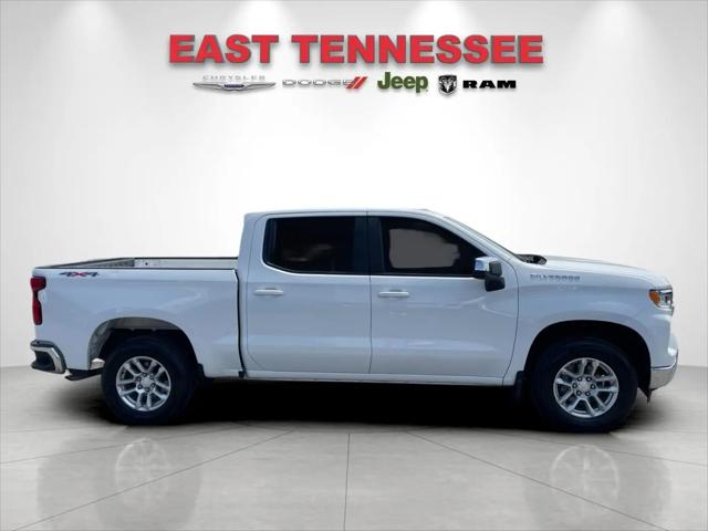 2022 Chevrolet Silverado 1500 4WD Crew Cab Standard Bed LT