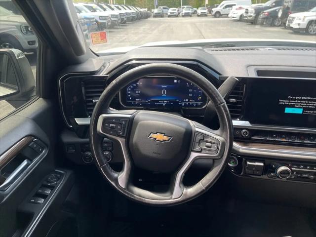 2022 Chevrolet Silverado 1500 4WD Crew Cab Standard Bed LT