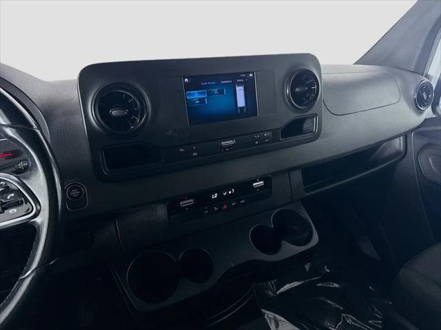 2022 Mercedes-Benz Sprinter 1500 Standard Roof I4