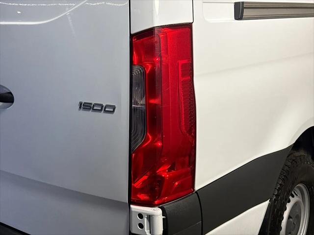 2022 Mercedes-Benz Sprinter 1500 Standard Roof I4