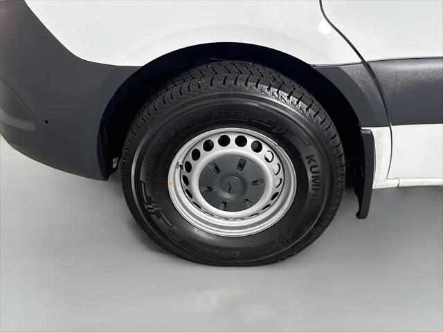 2022 Mercedes-Benz Sprinter 1500 Standard Roof I4