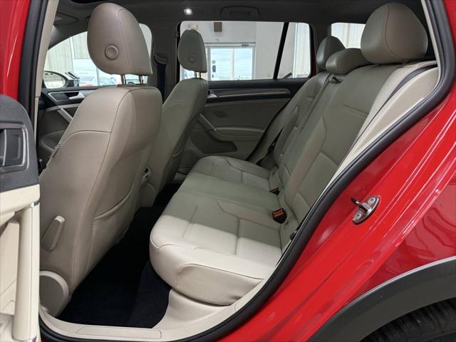 2017 Volkswagen Golf Alltrack TSI S
