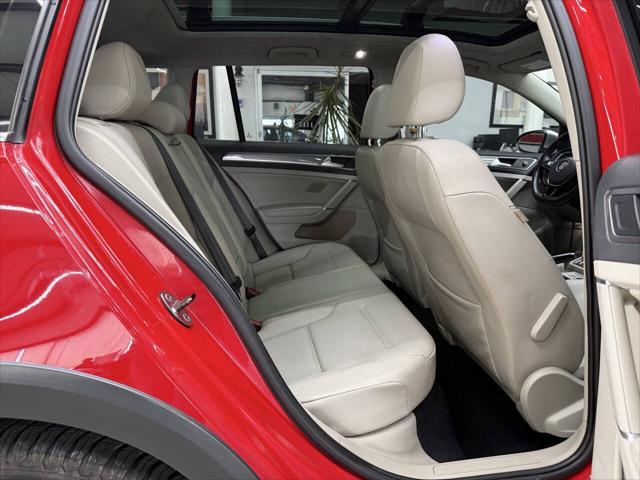 2017 Volkswagen Golf Alltrack TSI S