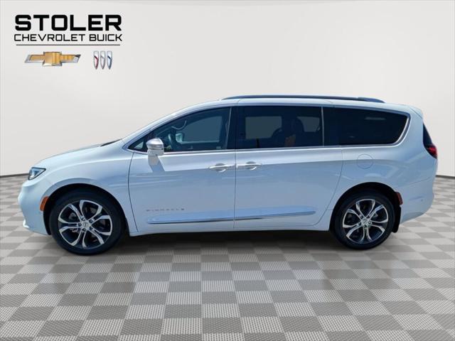 2021 Chrysler Pacifica Pinnacle AWD 2021 Chrysler Pacifica Pinnacle AWD