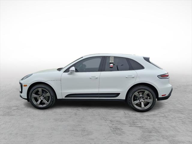 2023 Porsche Macan Base 2023 Porsche Macan Base