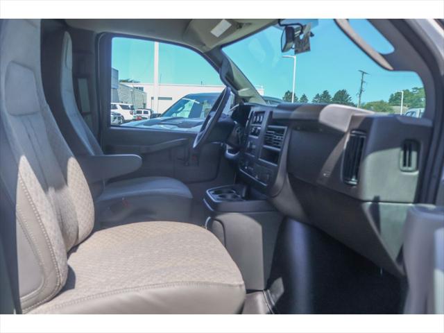 2026 Chevrolet Express Cargo Van 2500 Regular Wheelbase, WT, RWD