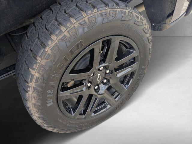 2026 Chevrolet Silverado 1500 4WD Crew Cab Short Bed Custom Trail Boss