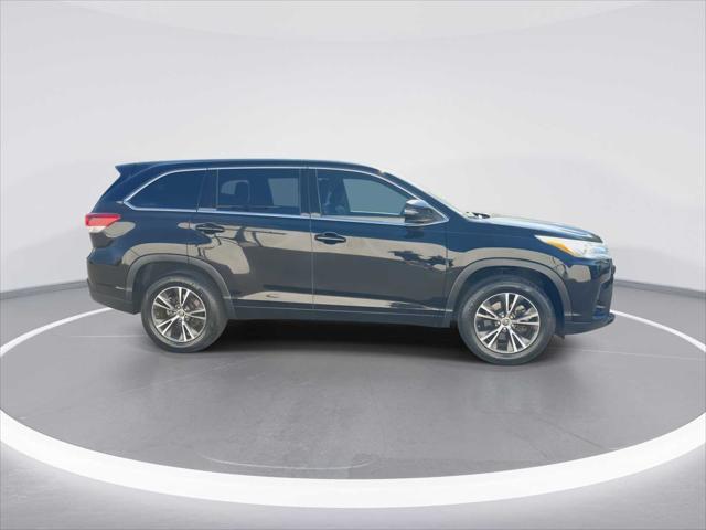 2018 Toyota Highlander LE