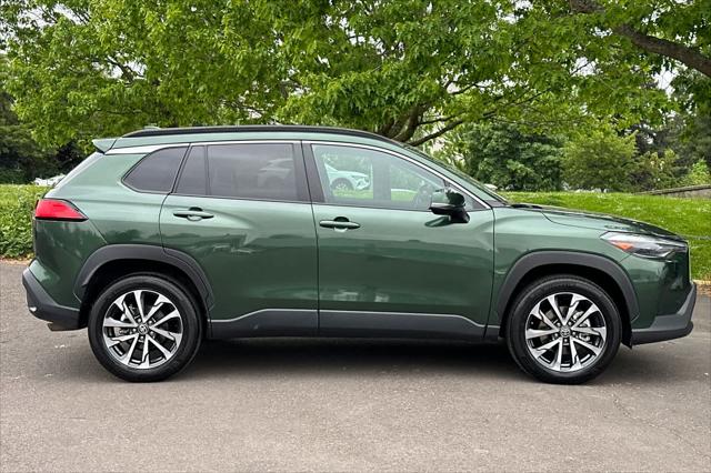 2024 Toyota Corolla Cross XLE