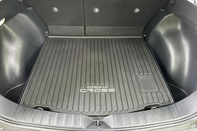 2024 Toyota Corolla Cross XLE