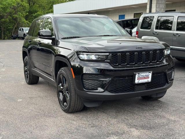 2023 Jeep Grand Cherokee Altitude 4x4