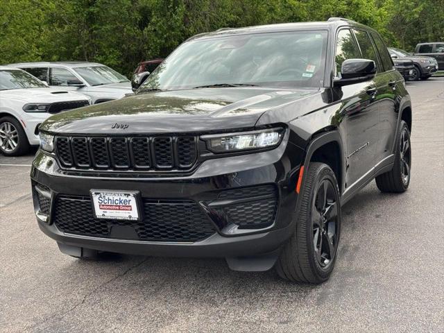 2023 Jeep Grand Cherokee Altitude 4x4