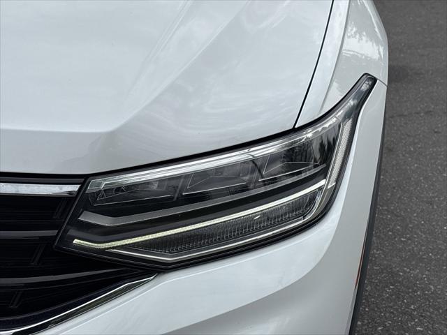 2022 Volkswagen Tiguan 2.0T SE R-Line Black
