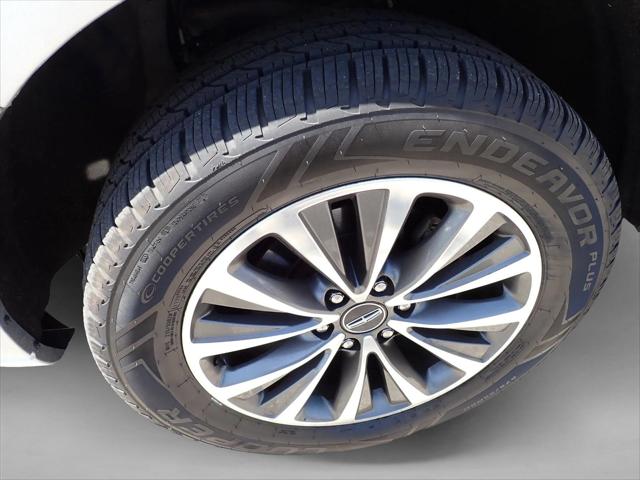 2016 Lincoln Navigator Select