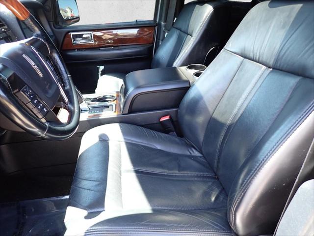 2016 Lincoln Navigator Select