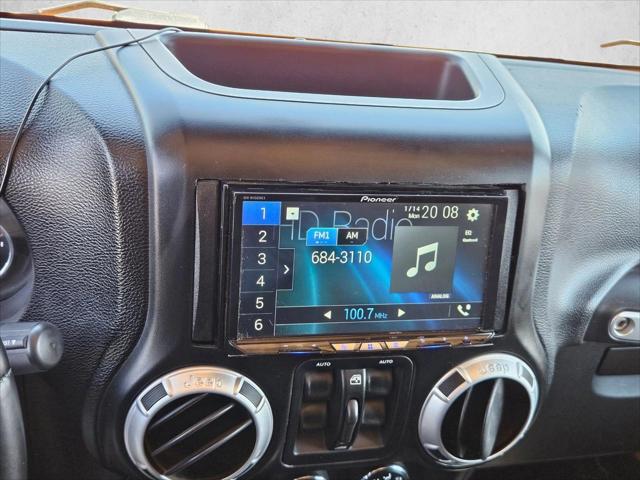 2012 Jeep Wrangler Unlimited Sahara