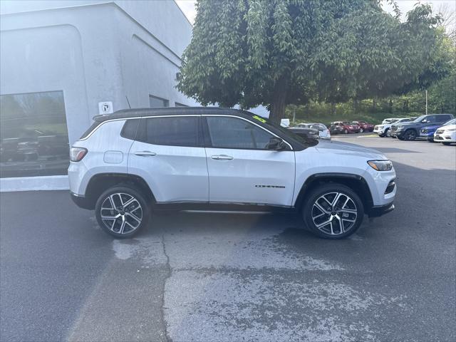 2025 Jeep Compass Limited 4x4 2025 Jeep Compass Limited 4x4