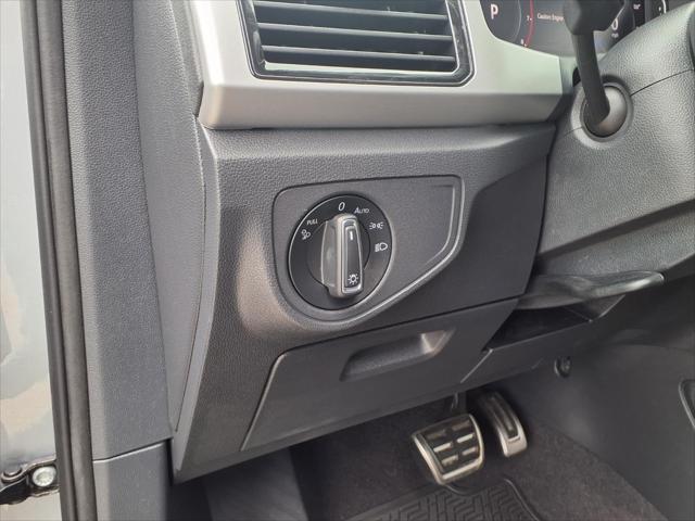 2023 Volkswagen Atlas Cross Sport 3.6L V6 SEL Premium R-Line