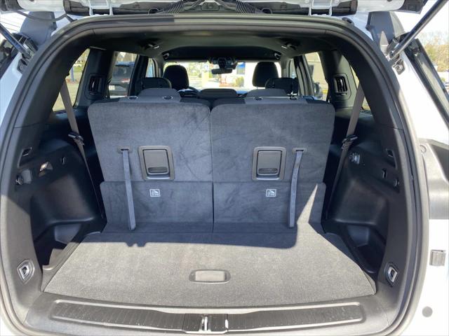 2025 Jeep Grand Cherokee L Laredo 4x4