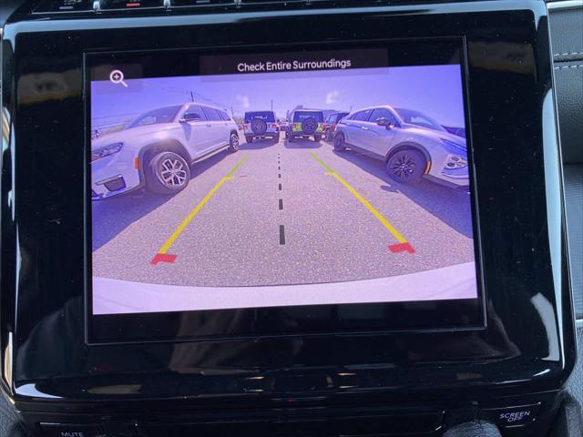 2025 Jeep Grand Cherokee L Laredo 4x4