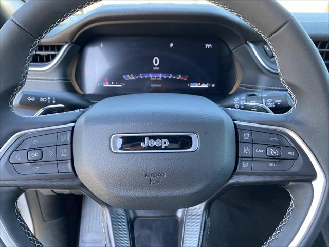 2025 Jeep Grand Cherokee L Laredo 4x4