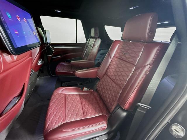 2025 Cadillac Escalade Sport