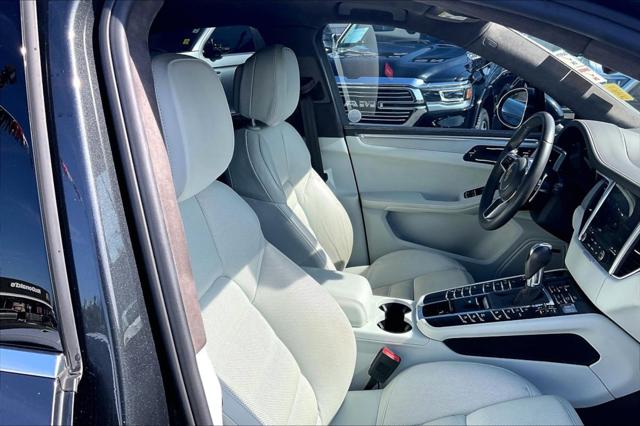 2018 Porsche Macan Turbo