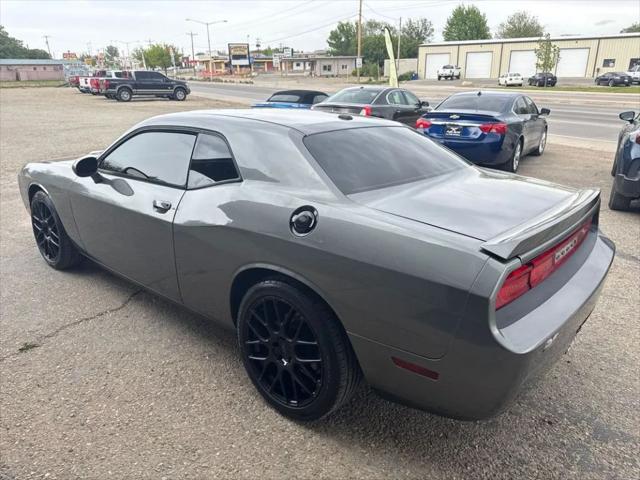 2012 Dodge Challenger SXT