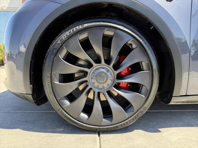 2022 Tesla Model Y Performance Dual Motor All-Wheel Drive