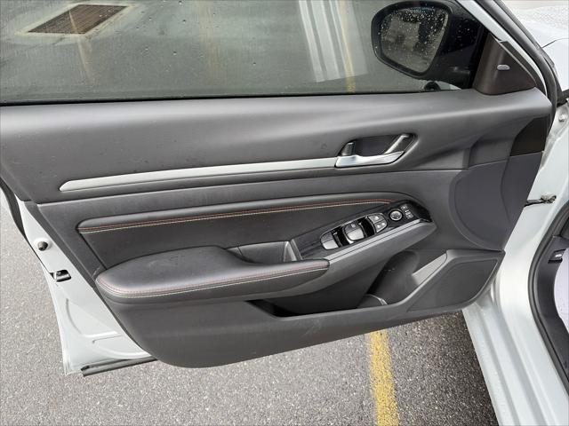 2023 Nissan Altima SR Intelligent AWD