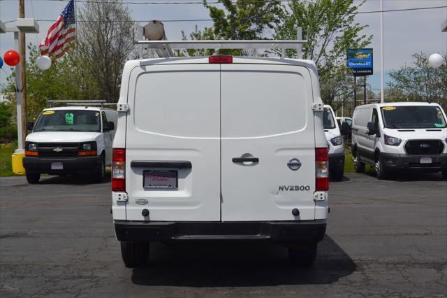 2021 Nissan 2500 SV Standard Roof V6