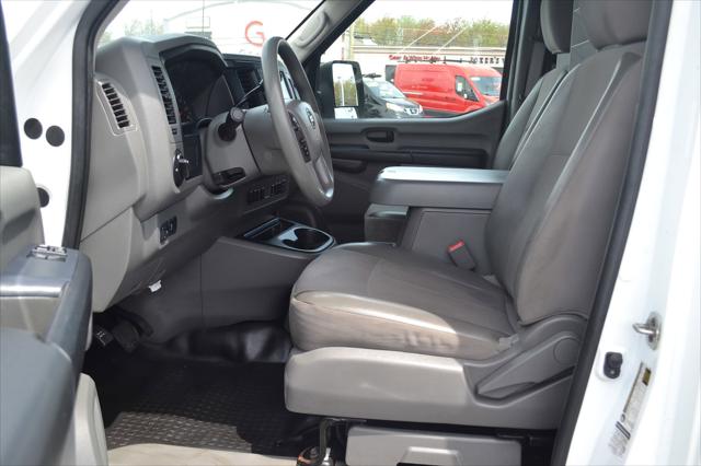 2021 Nissan 2500 SV Standard Roof V6