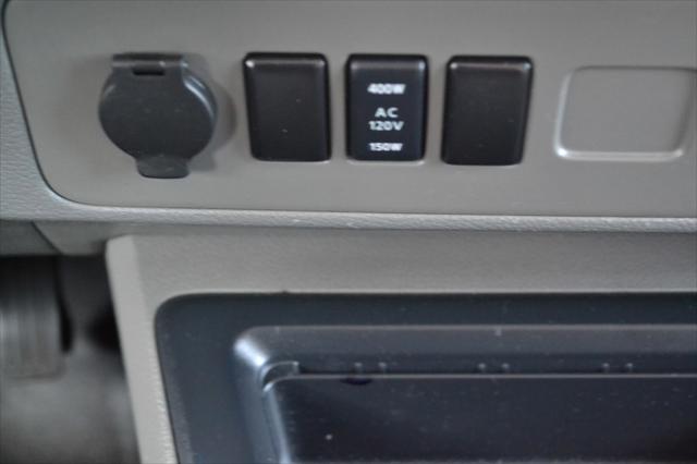 2021 Nissan 2500 SV Standard Roof V6