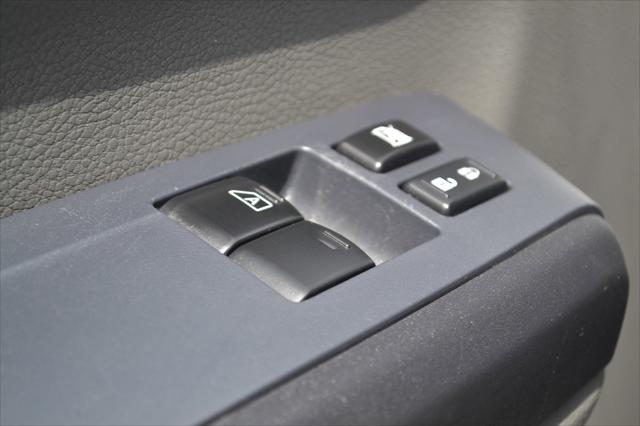 2021 Nissan 2500 SV Standard Roof V6