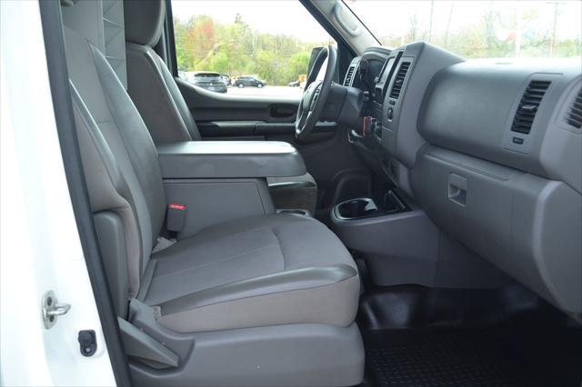 2021 Nissan 2500 SV Standard Roof V6