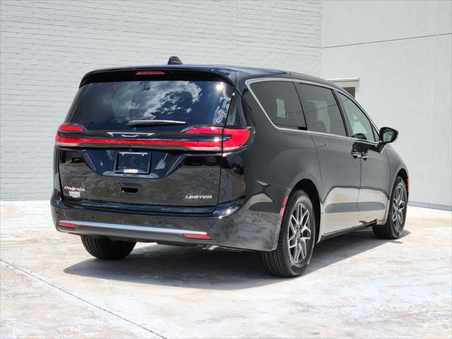 2027 Chrysler Pacifica Limited