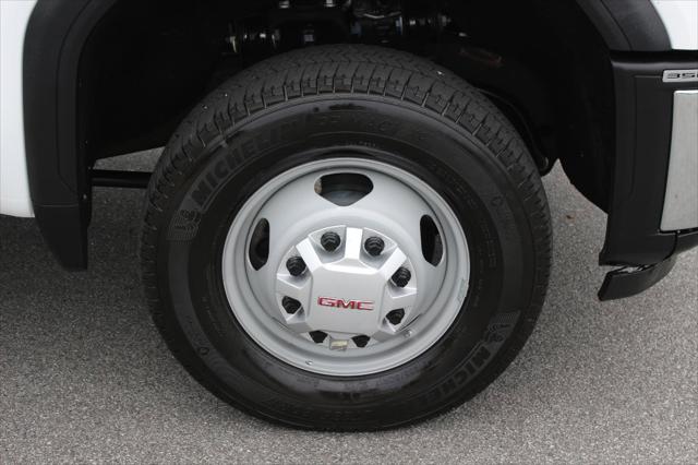 2025 GMC Sierra 3500HD Pro